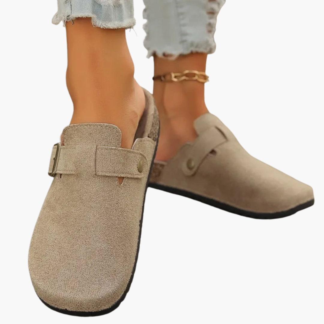 Classic Closed-Toe Clogs for Women - Stylish Slip-On Comfort