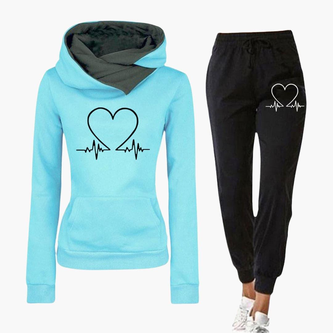 Stylish jogging set with heartbeat print – for women relaxed fit