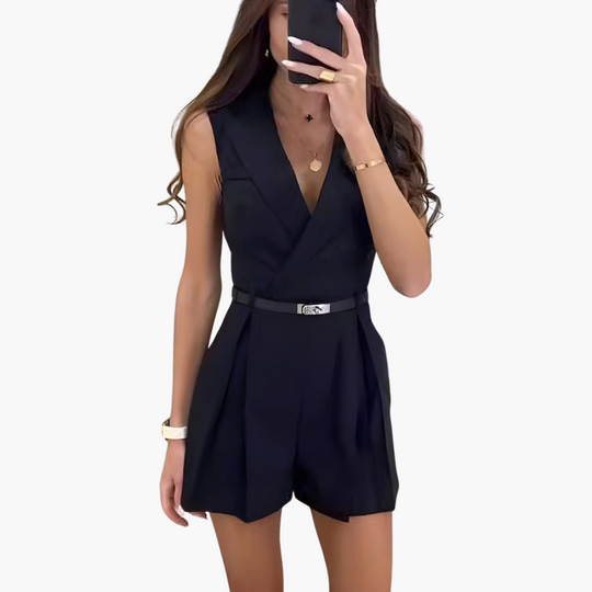 Chic Sleeveless Jumpsuit – for women stylish and versatile