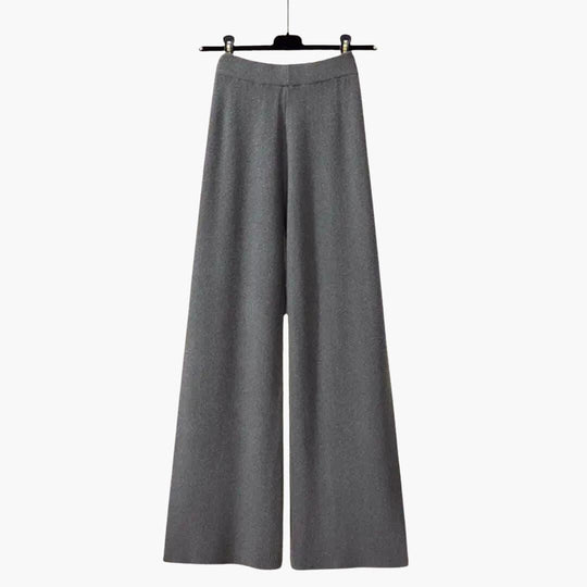 Cozy three-piece loungewear set – for women, comfortable style