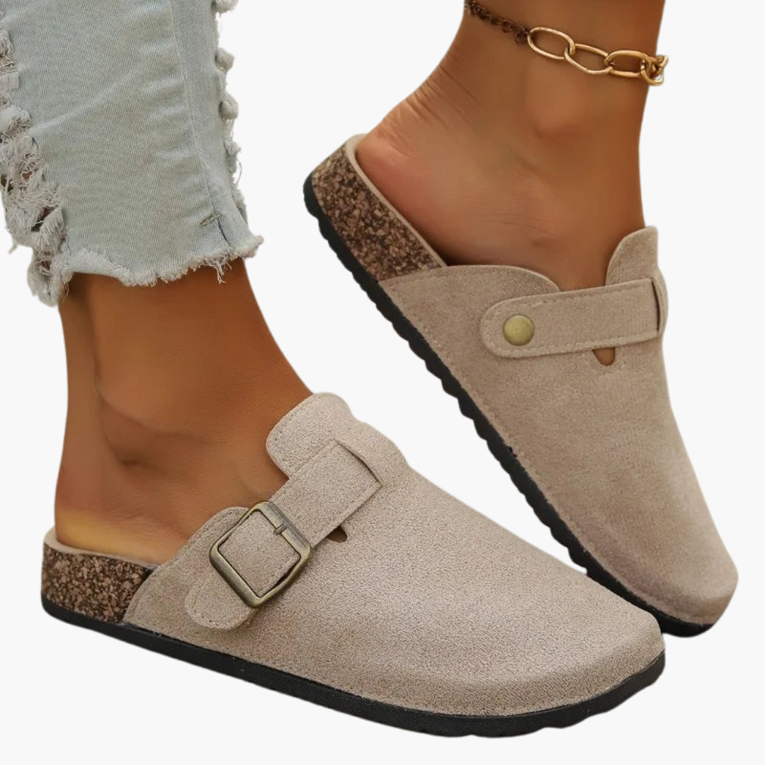 Classic Closed-Toe Clogs for Women - Stylish Slip-On Comfort
