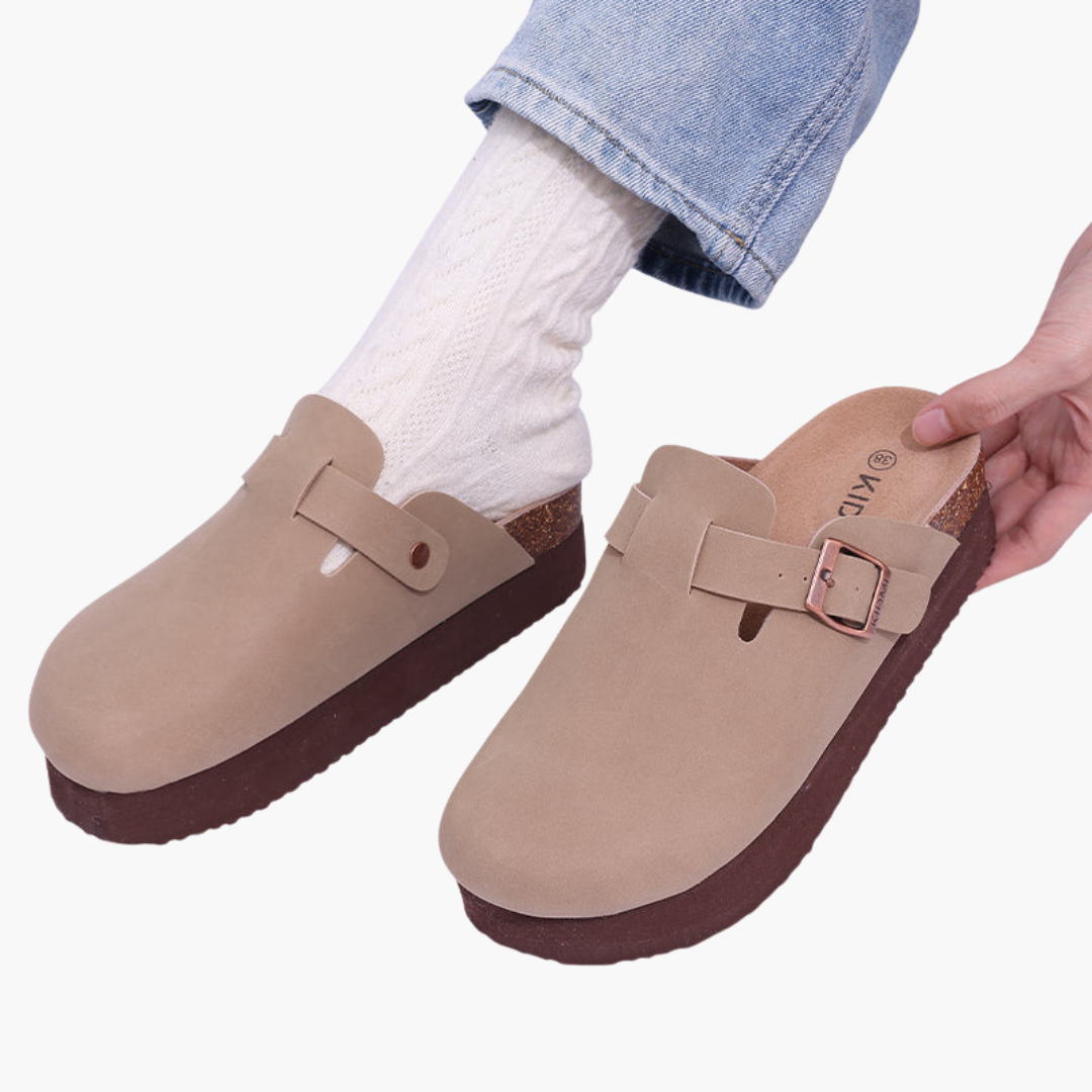 Classic Closed-Toe Clogs for Women - Stylish Slip-On Comfort