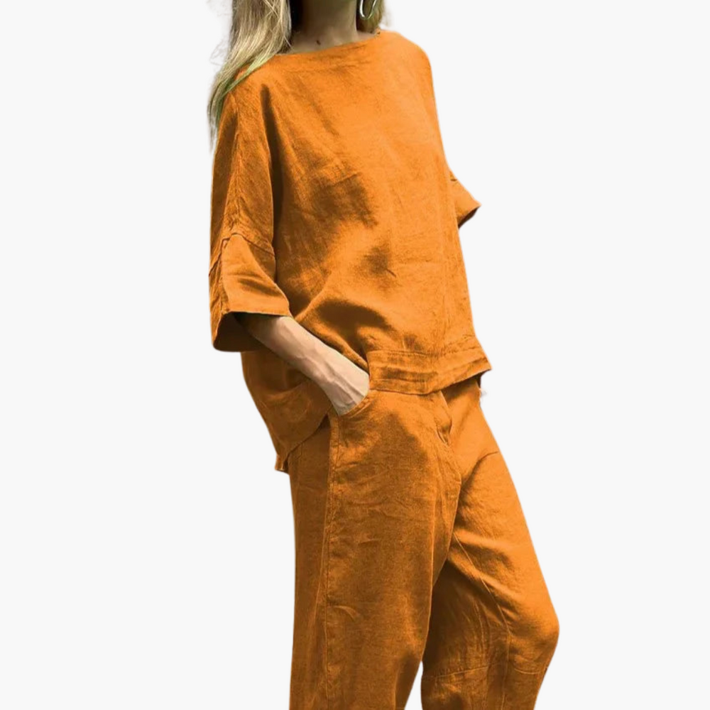 Two-Piece Set for Women – Relaxed Fit Top & Cropped Pants