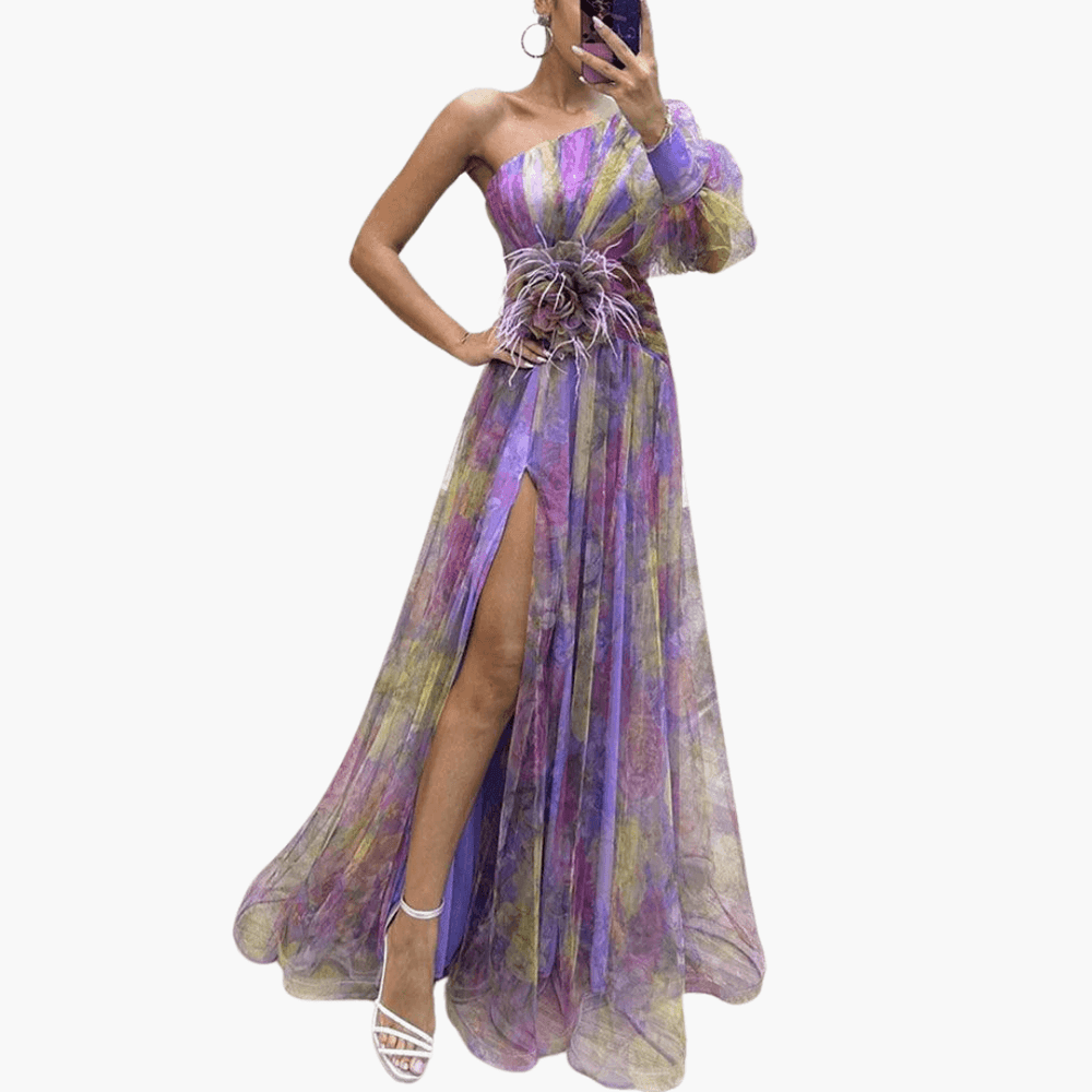 Elegant Evening Dress - Flattering Formal Style for Women