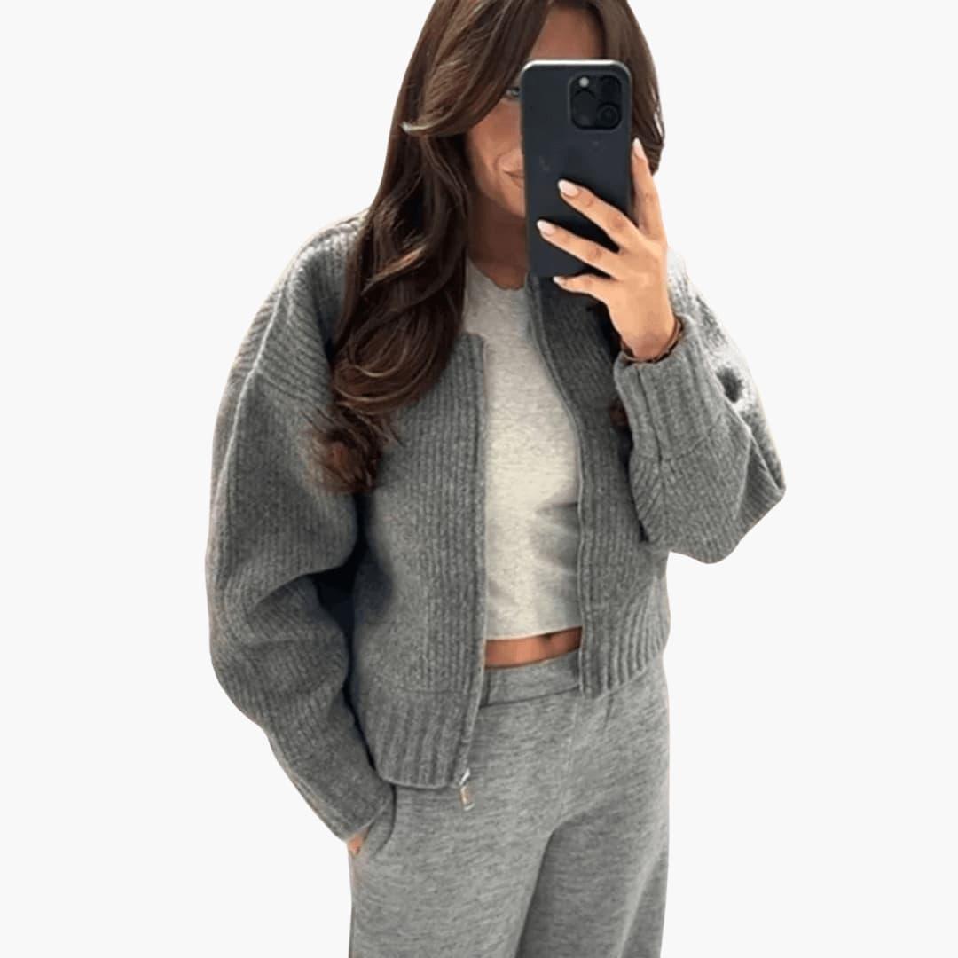 Cropped Knit Cardigan - Chunky Zip-Up Knitted Style for Women