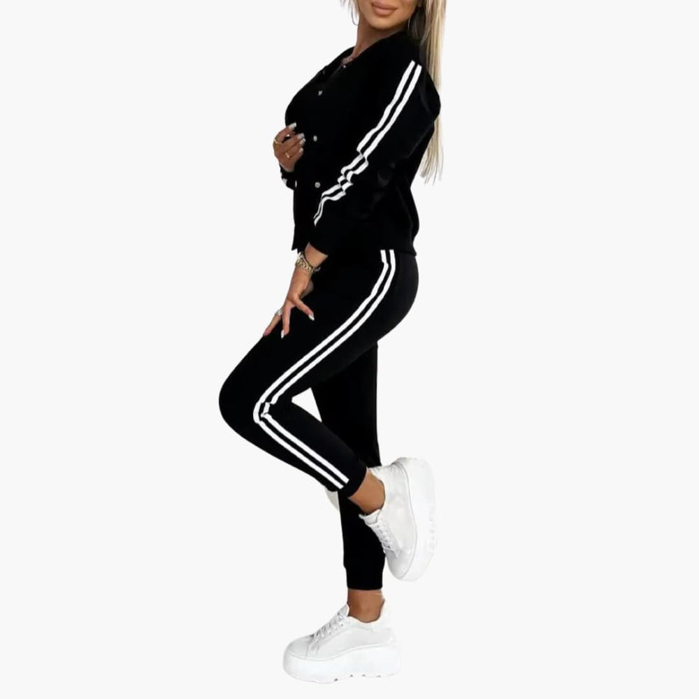 Women’s 3 piece all season set with joggers and jacket