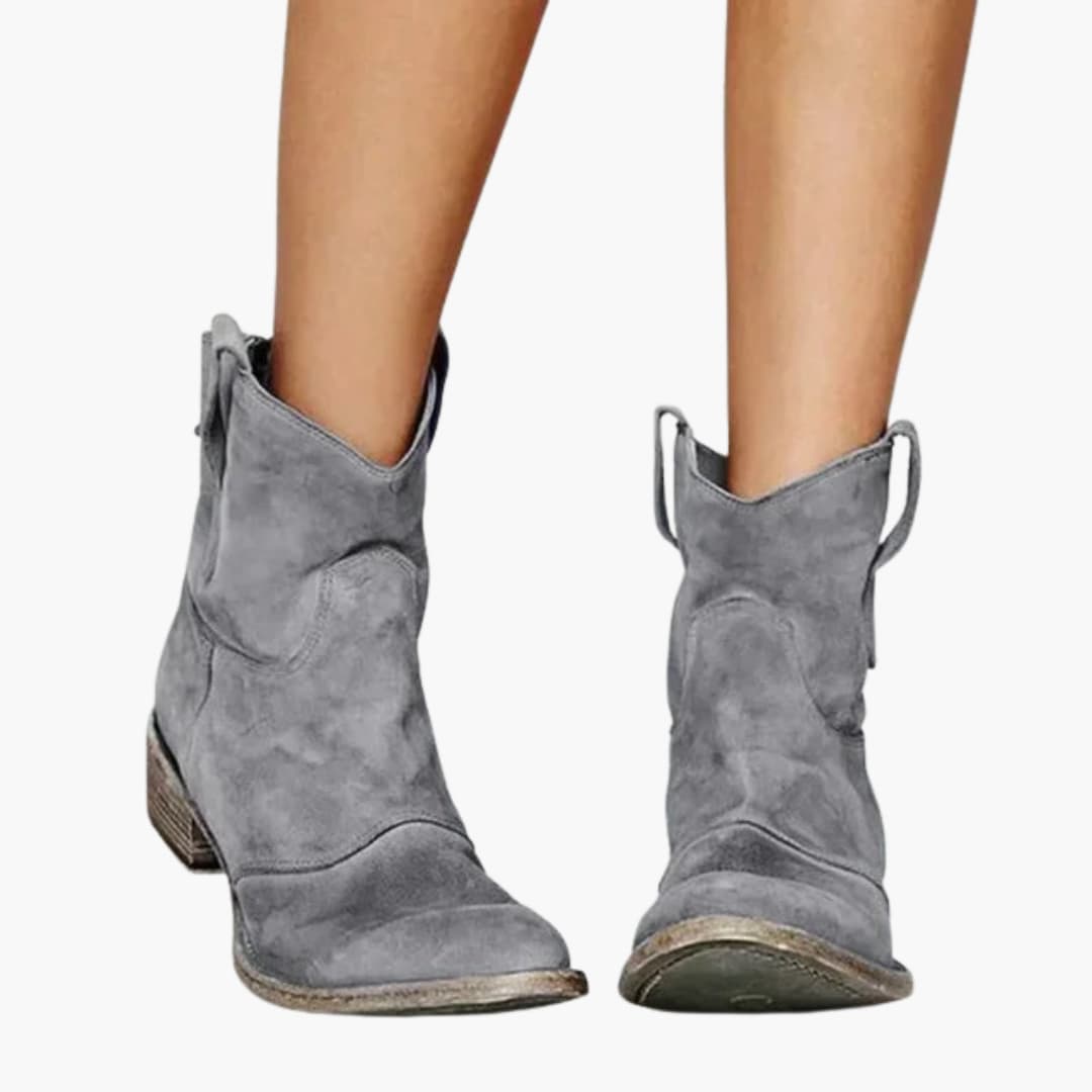 Women’s ankle boots with pointed toe and low stacked heel