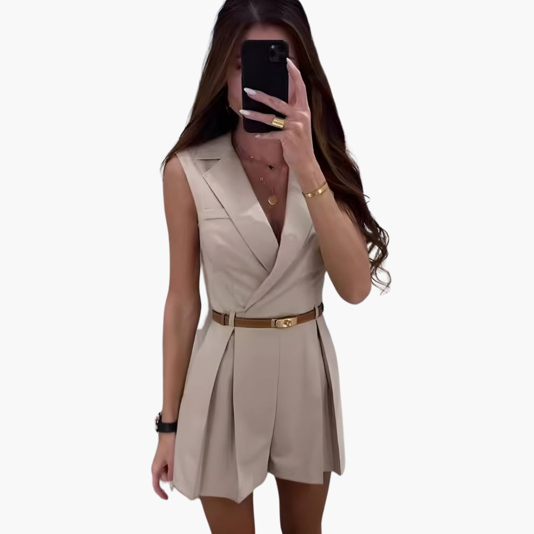 Chic Sleeveless Jumpsuit – for women stylish and versatile