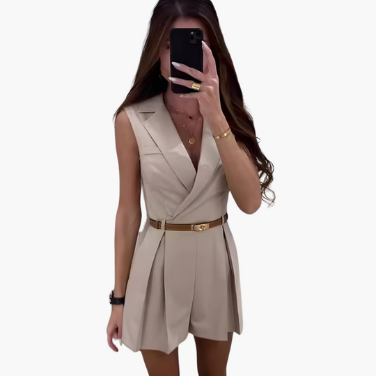 Chic Sleeveless Jumpsuit – for women stylish and versatile