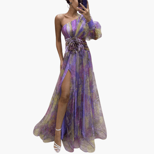 Elegant Evening Dress - Flattering Formal Style for Women