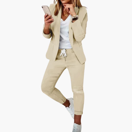 Fitted Lounge Set for Women - Casual Yet Stylish Comfort