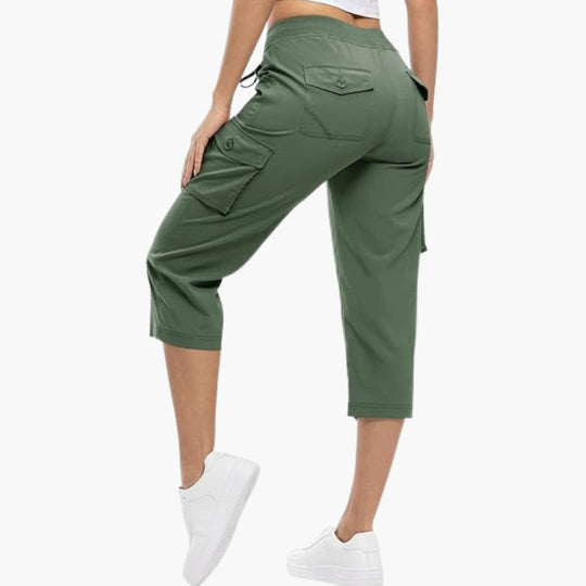 Women’s 3/4 length cargo capri shorts with utility pockets