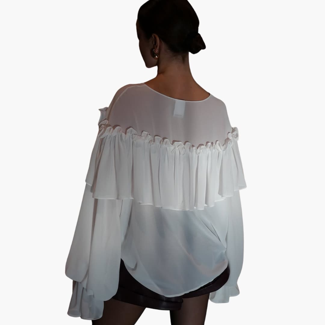 Women’s chiffon long sleeve blouse with V-neck and ruffles