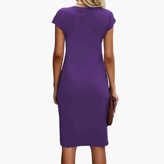 Women's knee-length crew neck dress with short sleeves