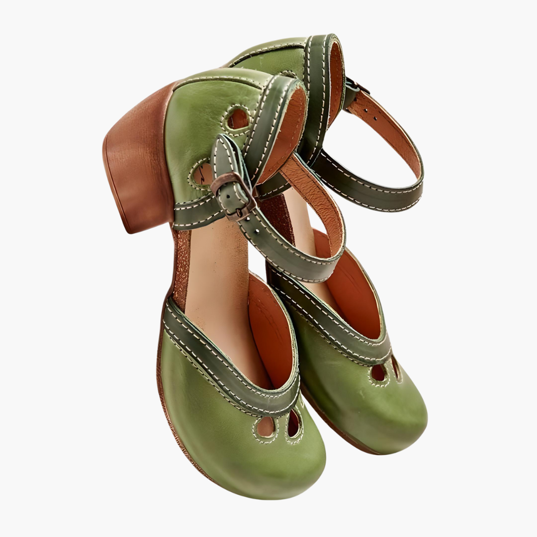 Women’s closed-toe summer sandals with ankle strap and cut-outs
