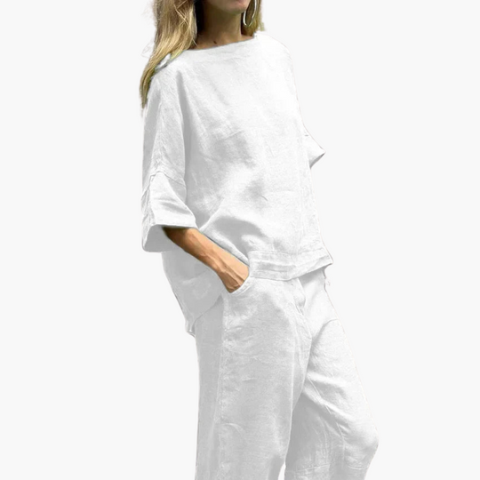 Two-Piece Set for Women – Relaxed Fit Top & Cropped Pants