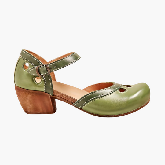 Women’s closed-toe summer sandals with ankle strap and cut-outs