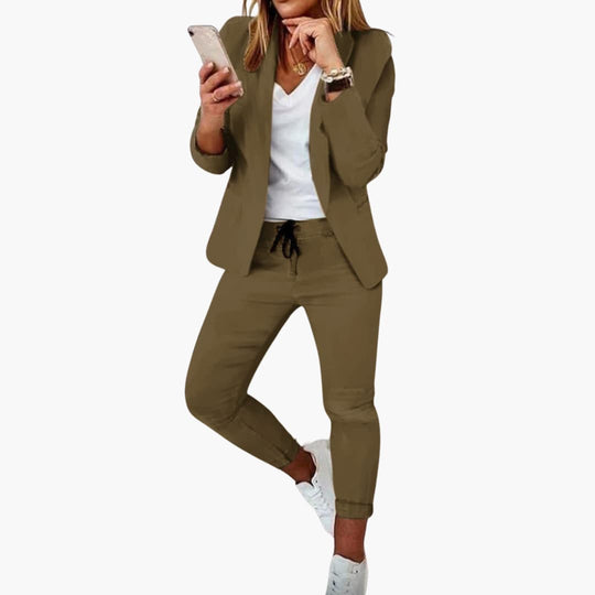 Fitted Lounge Set for Women - Casual Yet Stylish Comfort