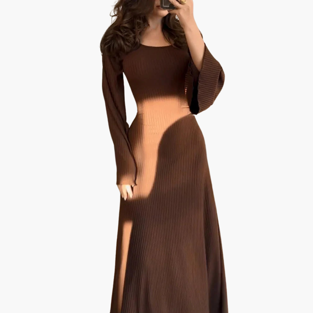 Elegant Maxi Dress - Long Sleeve Style for Women Guests