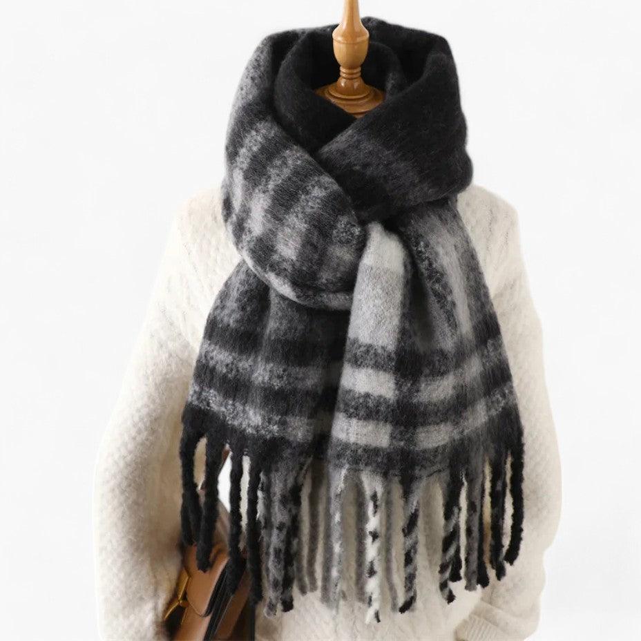 Oversized Blanket Scarf – Women's Cozy Winter Wrap